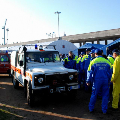 Soccorsi in Abruzzo 08/04 n. 2 / 37383