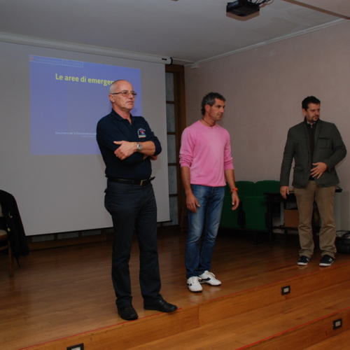 Corso in presenza di montaggio tende n. 1 / 100779