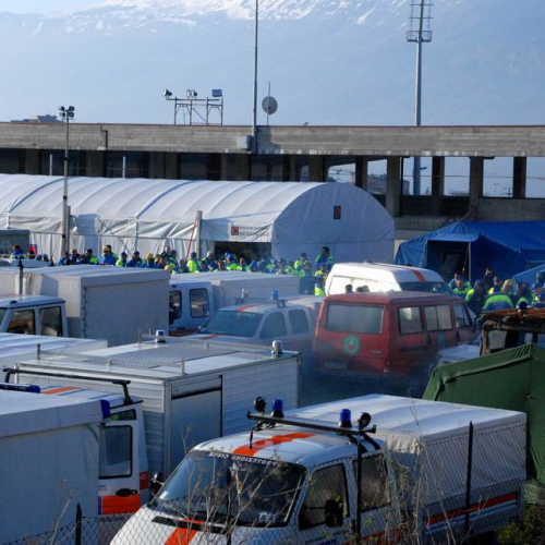 Soccorsi in Abruzzo 08/04 n. 4 / 37385