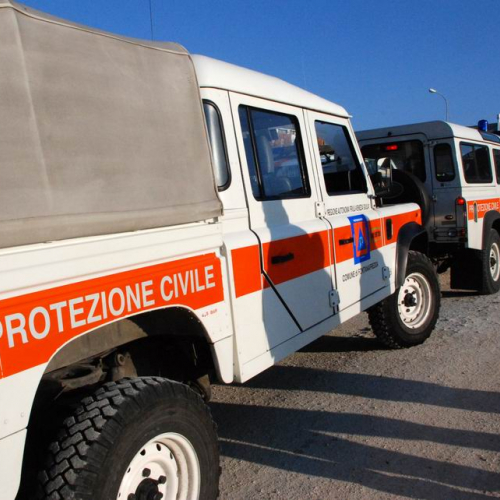 Soccorsi in Abruzzo 08/04 n. 5 / 37386