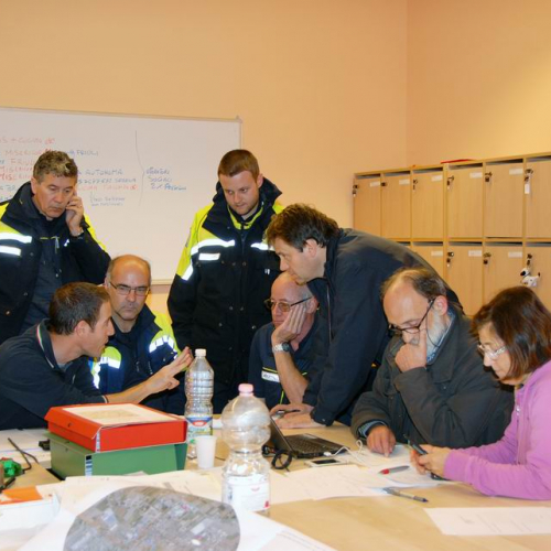 Allestimento campo a Mirandola  n. 3 / 81204