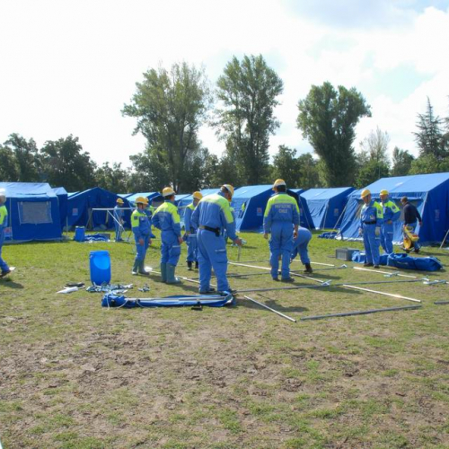 Attivit‡ dei volontari a Mirandola n. 2 / 81351