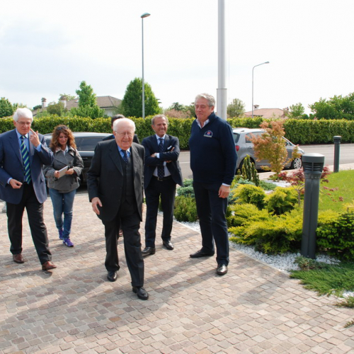 Visita onorevole Zamberletti n.2 / 64767