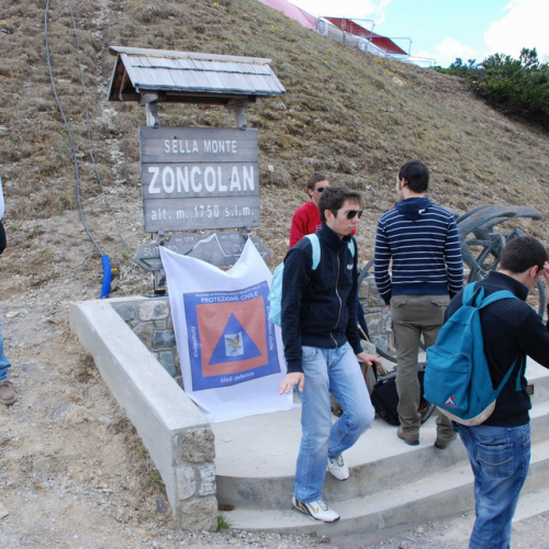 Cerimonia dedica salita dello Zoncolan alla PCR n. 8 / 51909