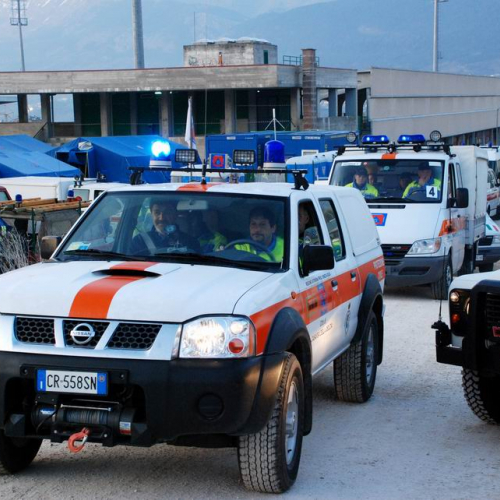 Partenza dall'Aquila primo contingente volontari 14 / 37798