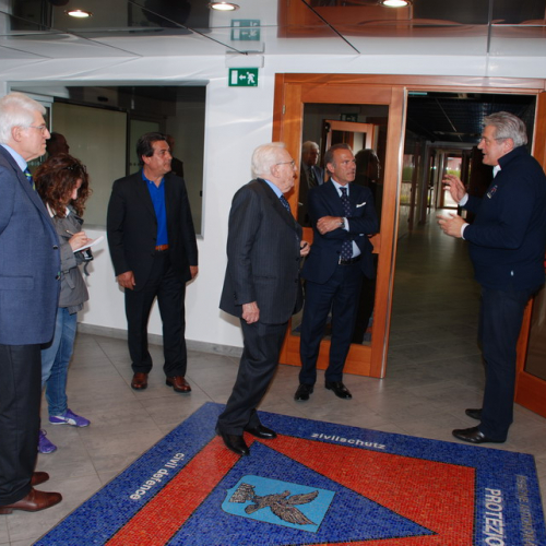 Visita onorevole Zamberletti n.3 / 64768