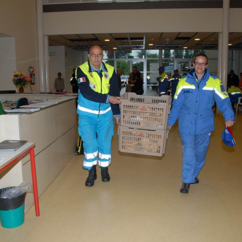 Allestimento campo a Mirandola  n. 7 / 81208