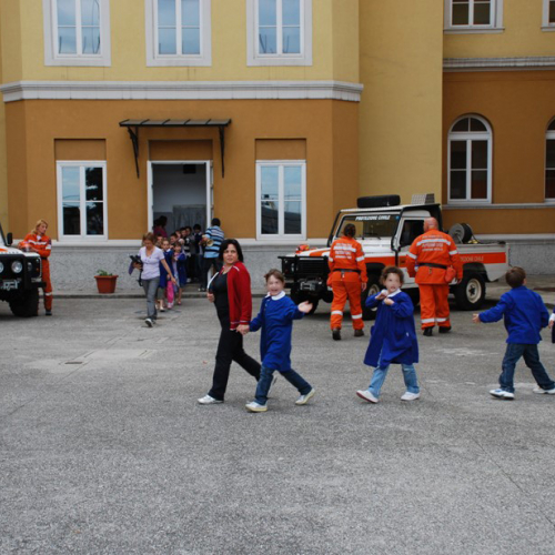 Prova evacuazione scuola Italo Svevo 04/06 n. 8 / 52950