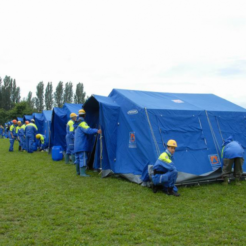 Allestimento campo a Mirandola  n. 7 / 81273