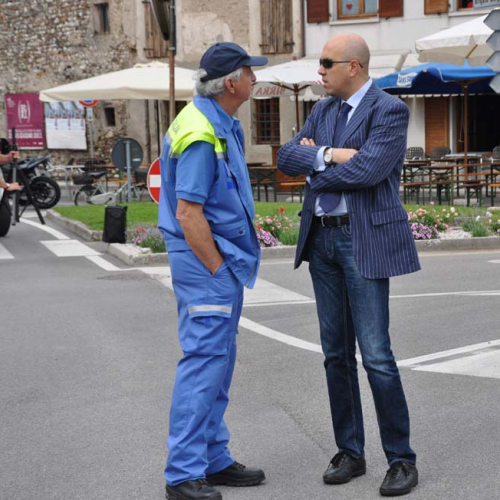 attivit‡ di sensibilizzazione nell'ambito di Pozzuolo Ri-fiorisce" n. 1""ttivit‡ di sensibilizzazio" / 68298