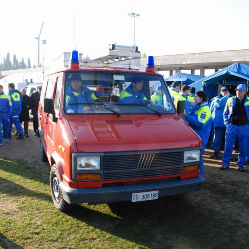 Soccorsi in Abruzzo 08/04 n. 18 / 37399