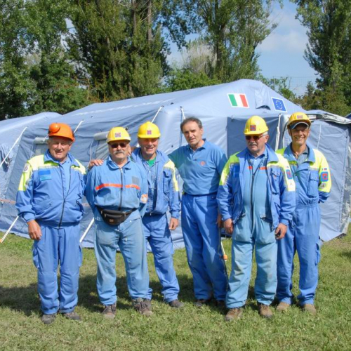 Attivit‡ dei volontari a Mirandola n. 10 / 81359