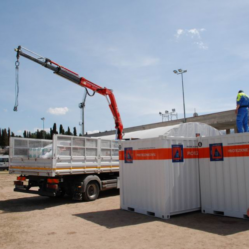 Soccorsi in Abruzzo 08/04 n. 22 / 37403