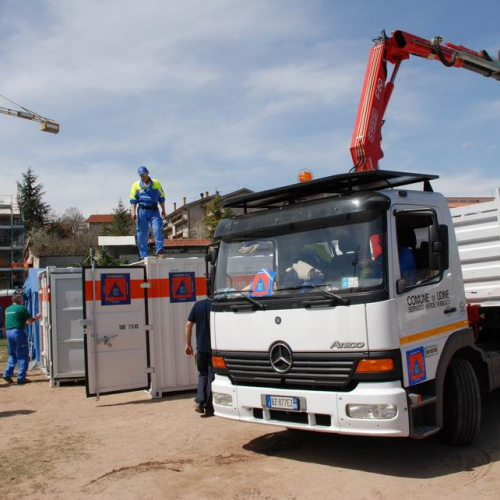 Soccorsi in Abruzzo 08/04 n. 23 / 37404