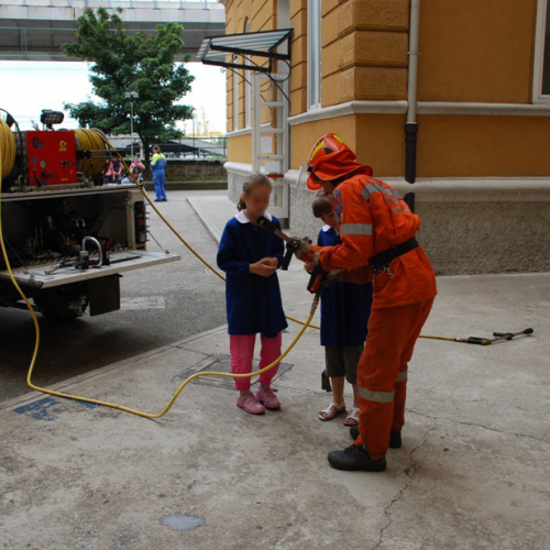 Prova evacuazione scuola Italo Svevo 04/06 n. 26 / 52968