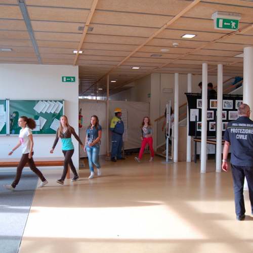 Prova di evacuazione scuola di Mirandola n. 42 / 86850