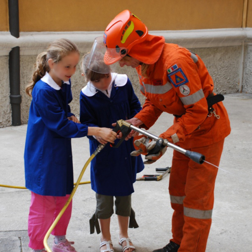 Prova evacuazione scuola Italo Svevo 04/06 n. 27 / 52969