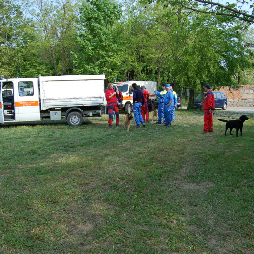 Ruda foto 15: Gruppo Cinofili rientro da ricerca persone / 10471