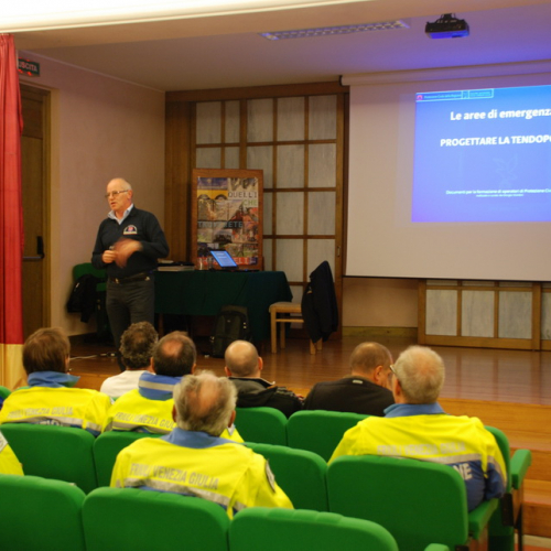 Corso in presenza di montaggio tende n. 7 / 100785