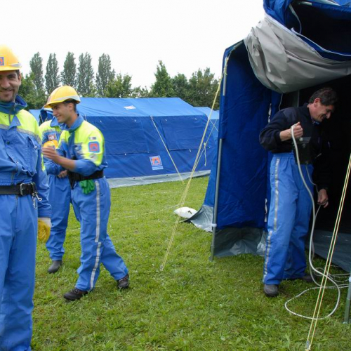 Allestimento campo a Mirandola  n. 10 / 81276