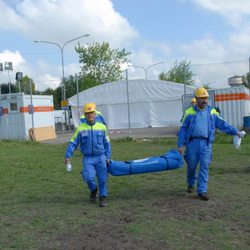 Attivit‡ dei volontari a Mirandola n. 20 / 81369