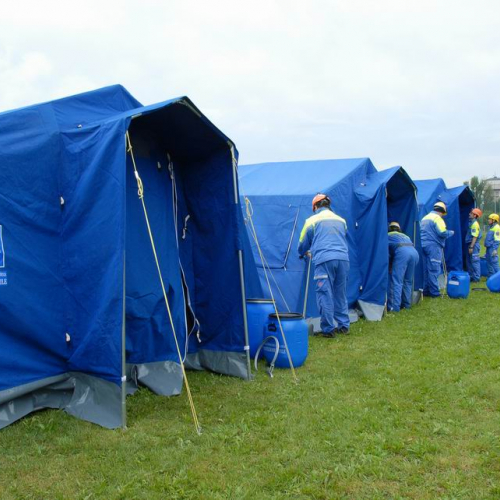 Allestimento campo a Mirandola  n. 11 / 81277