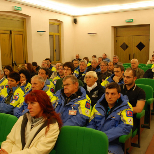 Corso in presenza di montaggio tende n. 8 / 100786