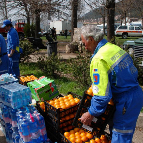 Soccorsi in Abruzzo 08/04 n. 30 / 37411