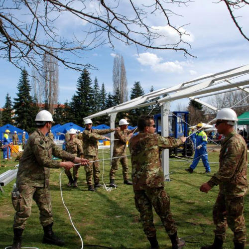 Soccorsi in Abruzzo 08/04 n. 31 / 37412