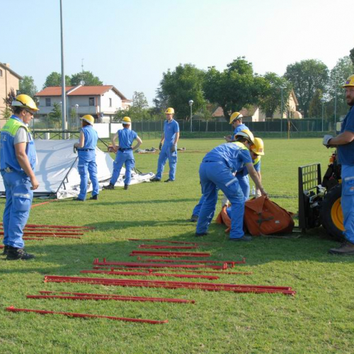 Attivit‡ dei volontari a Quarantoli n. 24 / 82064