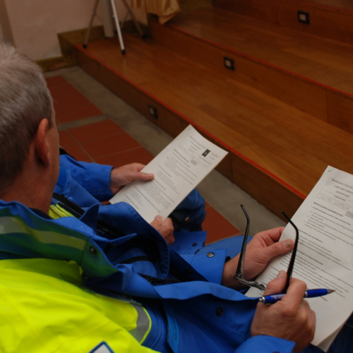 Corso in presenza di montaggio tende n. 10 / 100788