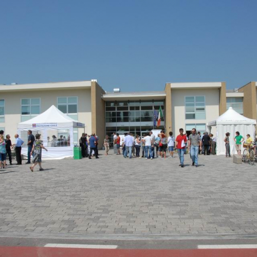 Attivit‡ dei volontari a Mirandola n. 18 / 82117