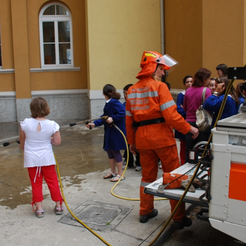 Prova evacuazione scuola Italo Svevo 04/06 n. 38 / 52980