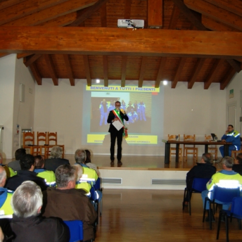 Foto 44 / 113199