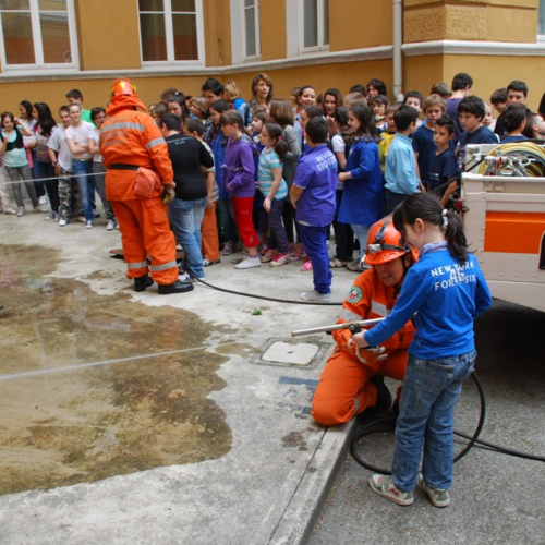 Prova evacuazione scuola Italo Svevo 04/06 n. 40 / 52982