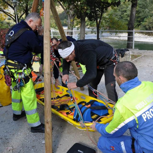 Corso per brevetto soccorso fluviale n. 12 / 72008