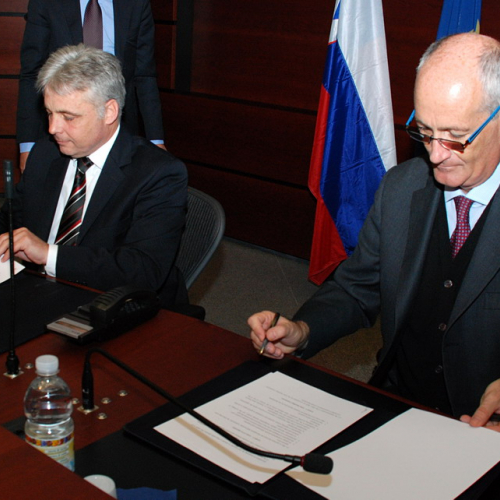 Firma Memorandum Italia-Slovenia n. 16 / 101471