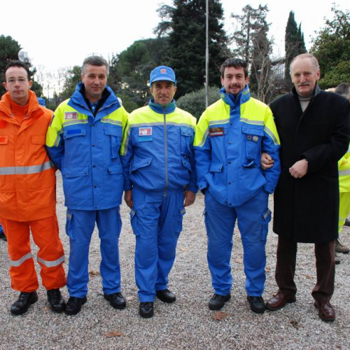 Sfilata e discorsi autorit‡ 19 / 33052