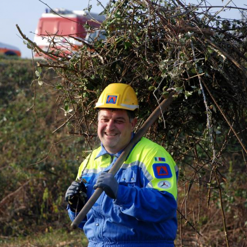 Esercitazione 20/11 n. 1 7 / 73047