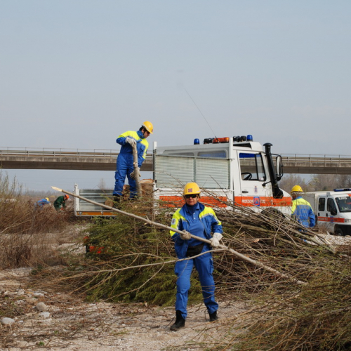 Intervento alveo Torre nelle vicinanze dell'abitato di Salt n. 34 / 78708