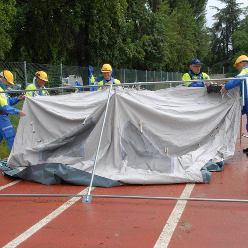 Allestimento campo a Mirandola  n. 17 / 81283