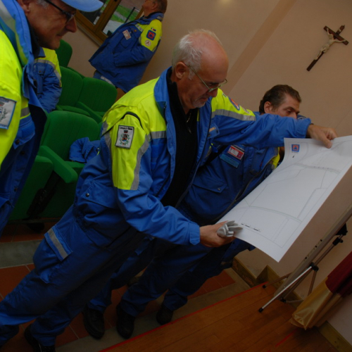 Corso in presenza di montaggio tende n. 17 / 100795