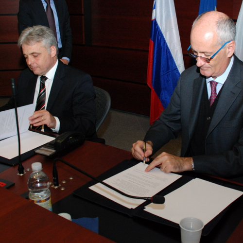 Firma Memorandum Italia-Slovenia n. 18 / 101473