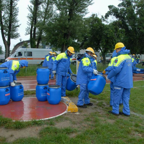 Allestimento campo a Mirandola  n. 12 / 81213