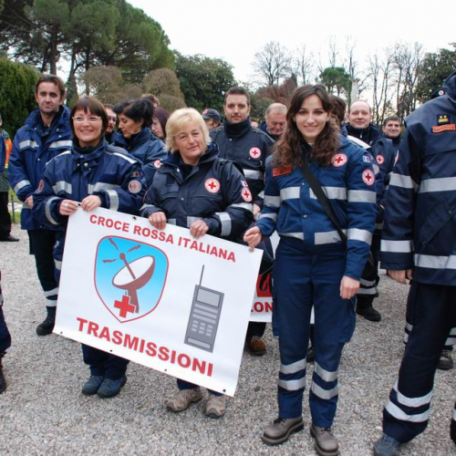 Sfilata e discorsi autorit‡ 27 / 33060