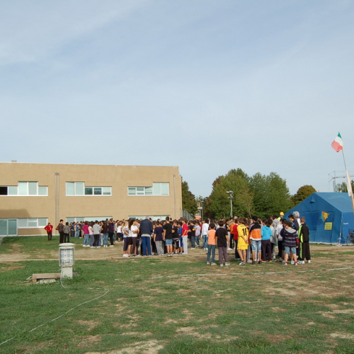 Prova di evacuazione scuola di Mirandola n. 81 / 86889