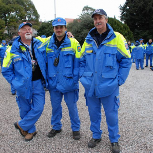 Sfilata e discorsi autorit‡ 29 / 33062