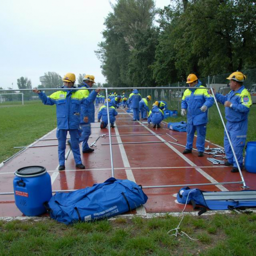 Allestimento campo a Mirandola  n. 13 / 81214