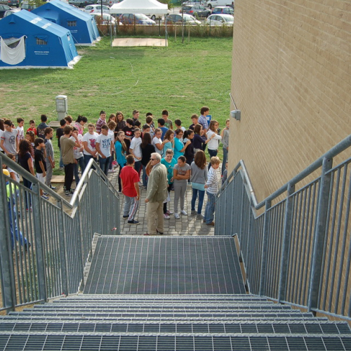 Prova di evacuazione scuola di Mirandola n. 97 / 86905