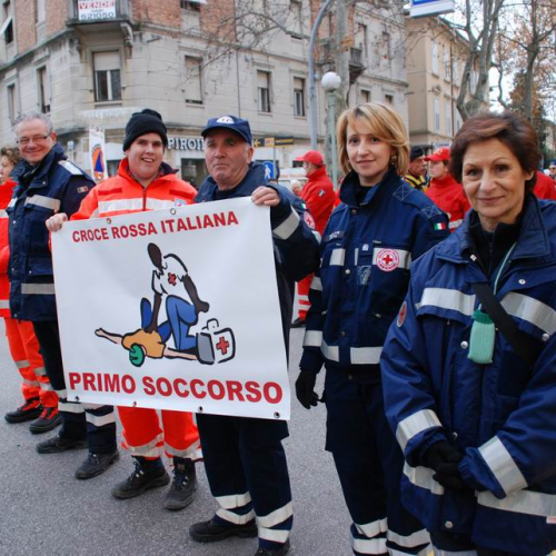 Sfilata e discorsi autorit‡ 45 / 33078